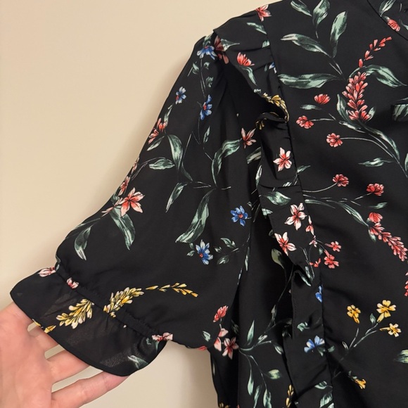 Cupcakes and Cashmere Karolina Floral Mini Dress - Women’s Medium - Picture 7 of 16